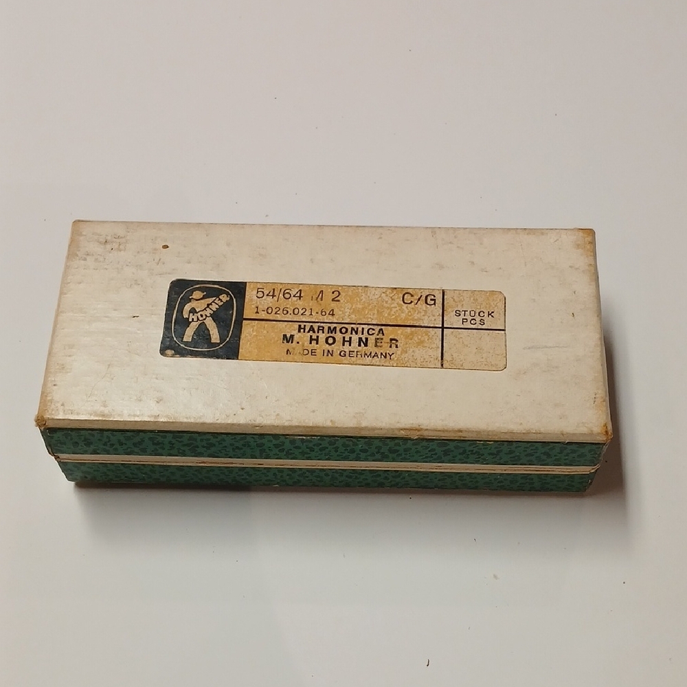 The Echo M. Hohner Harmonika in Silver with Box - Picture 4 of 8